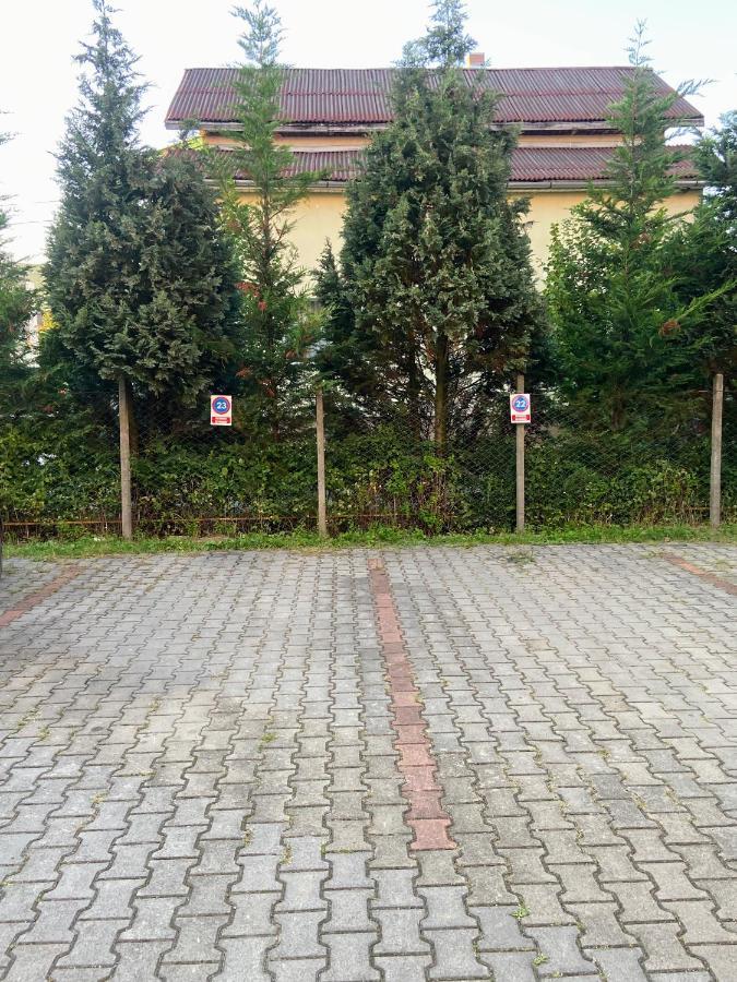 Quiet 3-Room Apt - 2 Parking Spaces - 5 Min Bus ฟลอเรชติ ภายนอก รูปภาพ